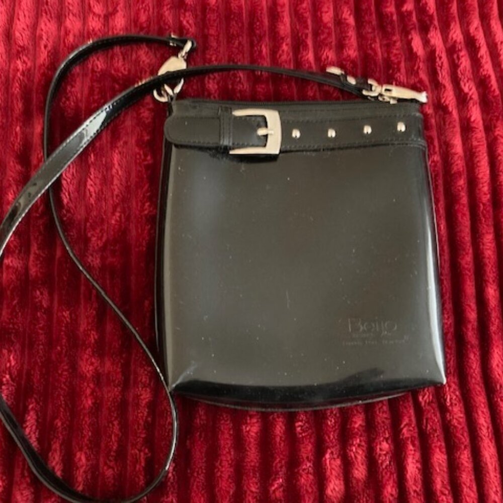 Beijo Business Class London Paris New York Buckle Black Crossbody (Pre Owned)